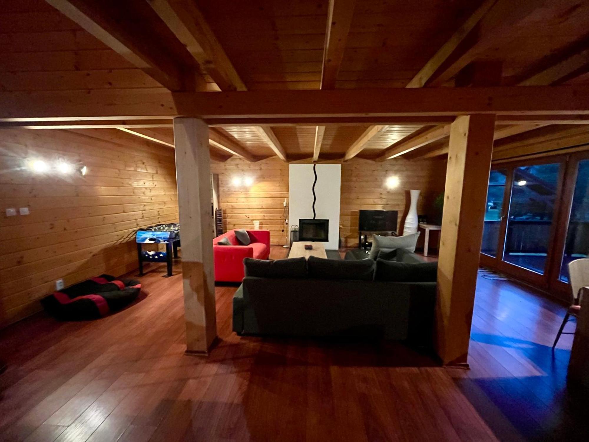 Zrub Alpinus Guest House Pribylina Exterior photo