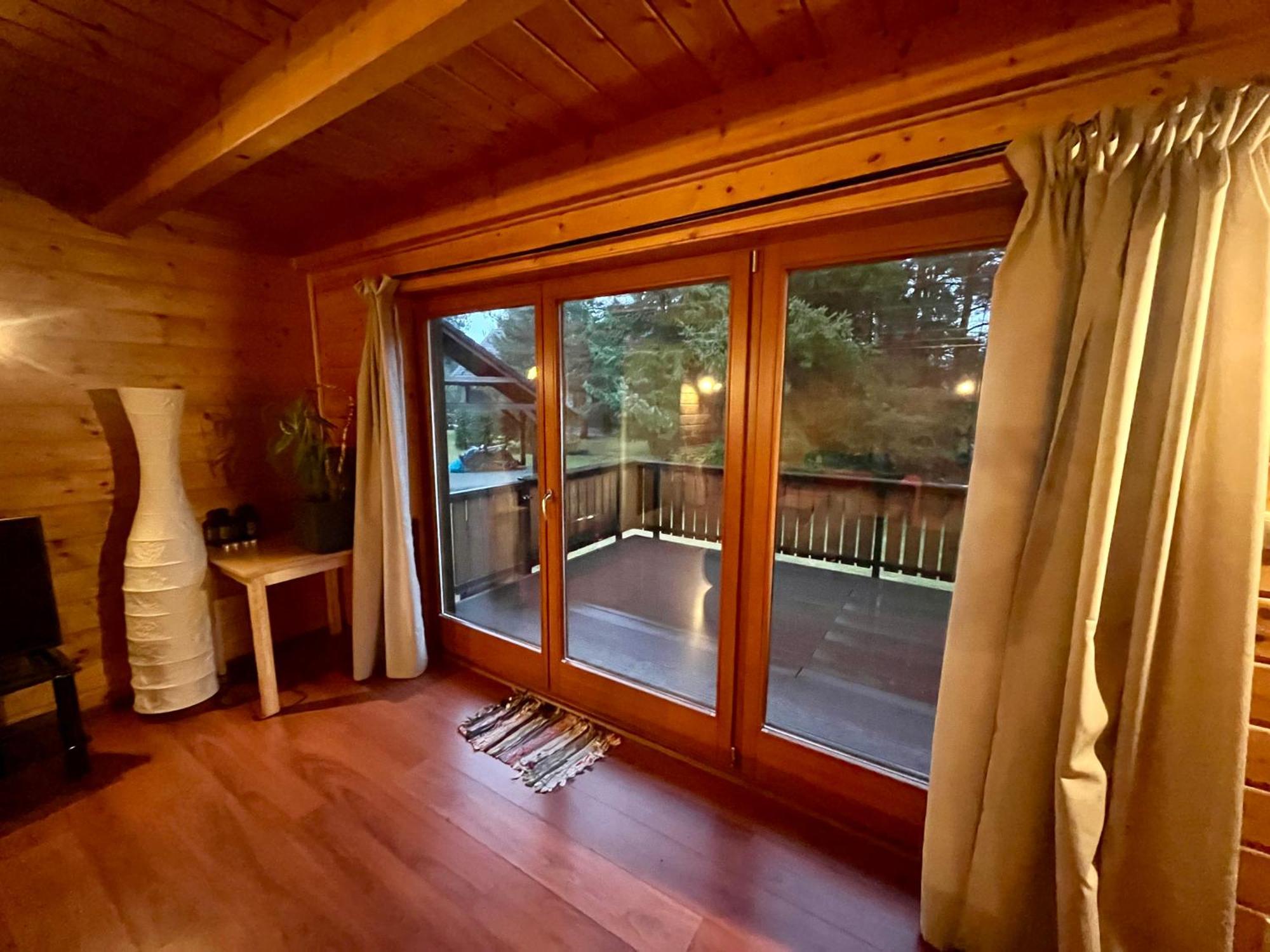 Zrub Alpinus Guest House Pribylina Exterior photo